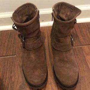 Steve Madden Gain Bootie Taupe Suede size 8